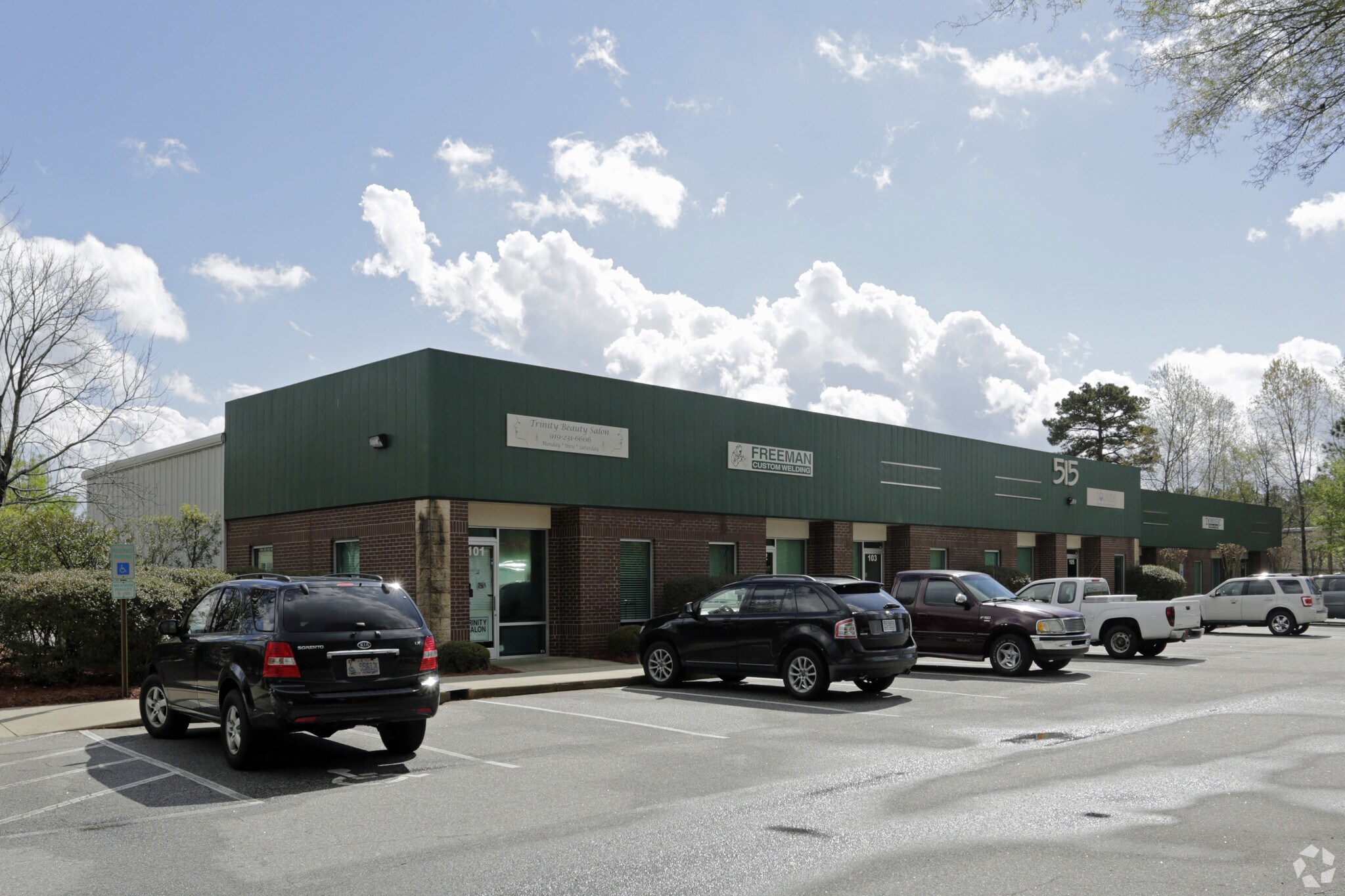 515 S New Hope Rd, Raleigh, NC for lease Primary Photo- Image 1 of 8