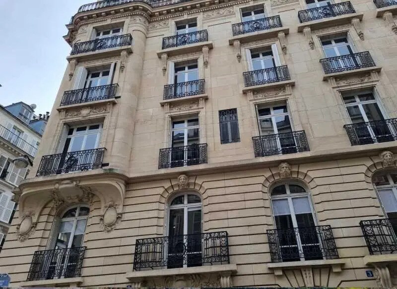 Office in Paris for lease - Building Photo - Image 1 of 17