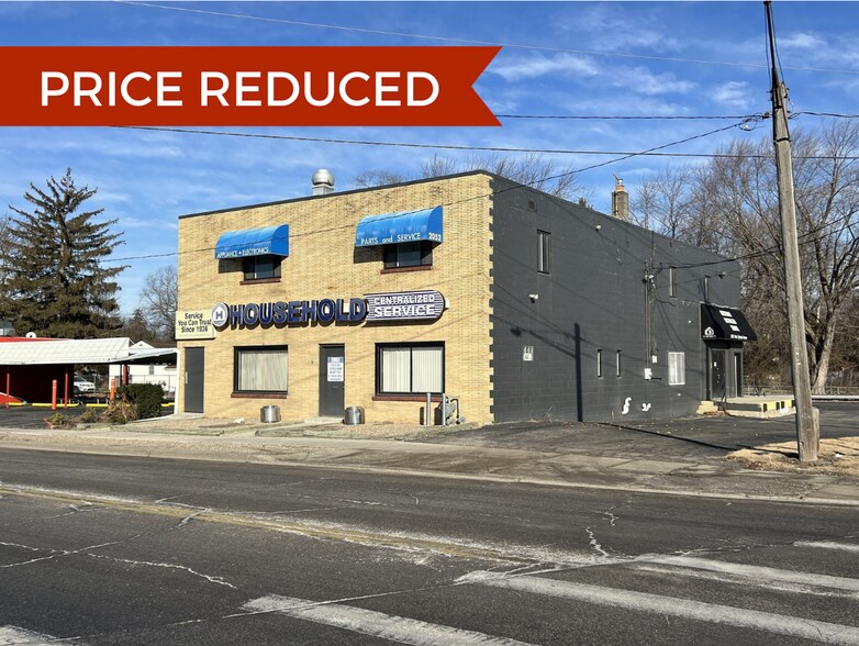 2052 W Sylvania Ave, Toledo, OH for sale - Building Photo - Image 1 of 1