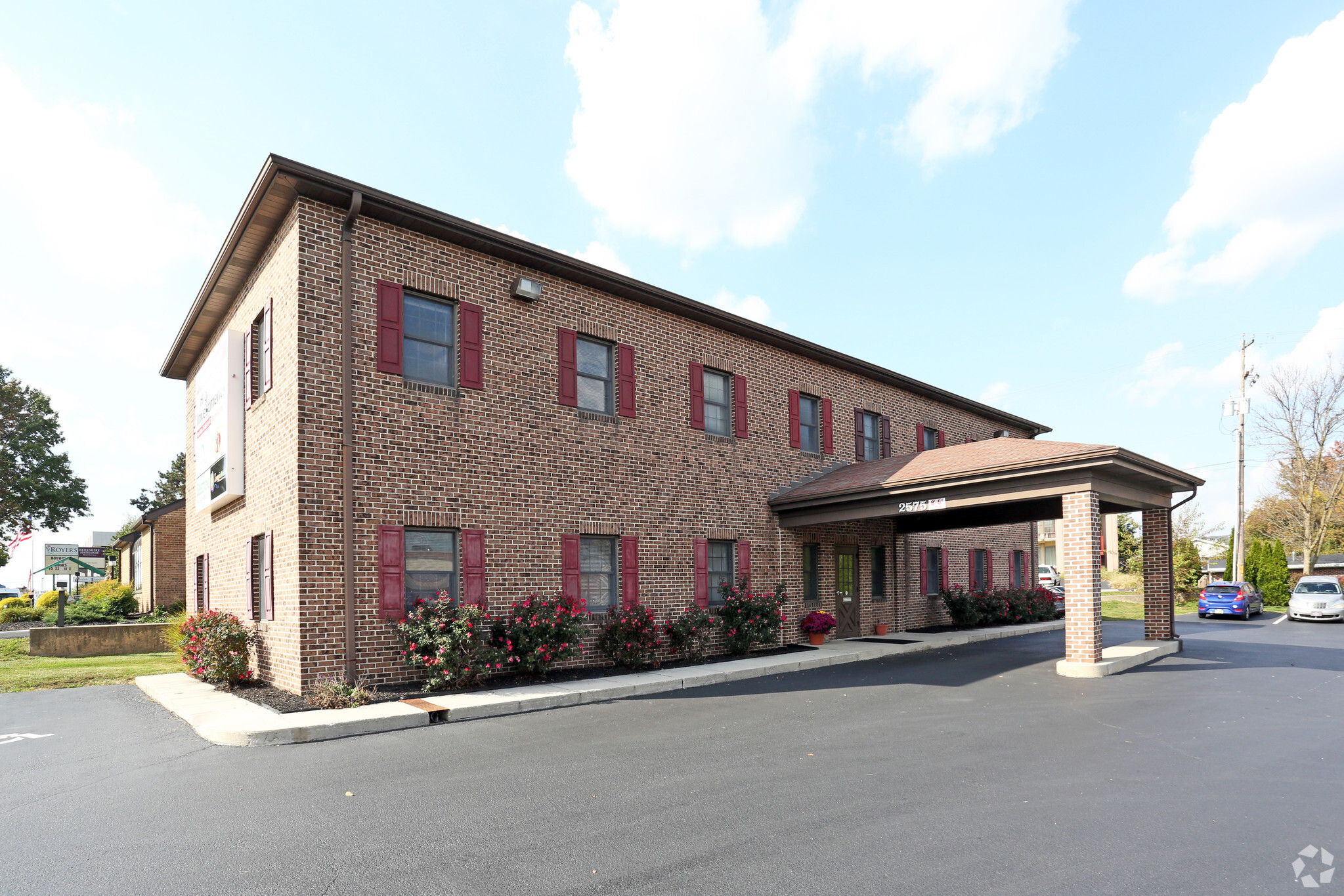 2575 Eastern Blvd, York, PA for lease Primary Photo- Image 1 of 10