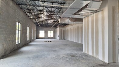 1811 Blanding Blvd, Middleburg, FL for lease Interior Photo- Image 1 of 8