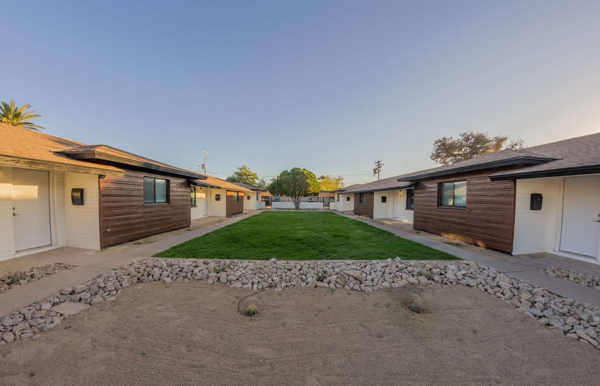 1535 W Indian School Rd, Phoenix, AZ for sale Building Photo- Image 1 of 1