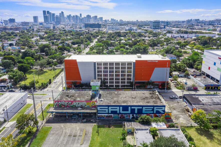 301 NW 36th St, Miami, FL for sale - Building Photo - Image 3 of 44