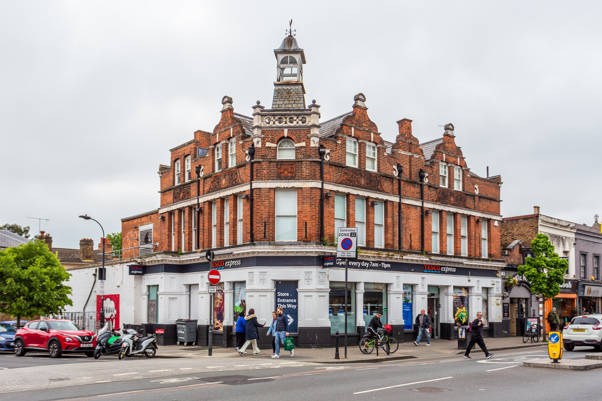 31 Uxbridge Rd, London for sale Building Photo- Image 1 of 1