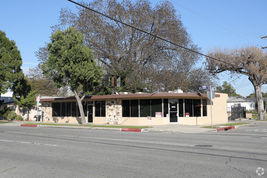 16320-16324 Clark Ave, Bellflower, CA for sale - Primary Photo - Image 1 of 1