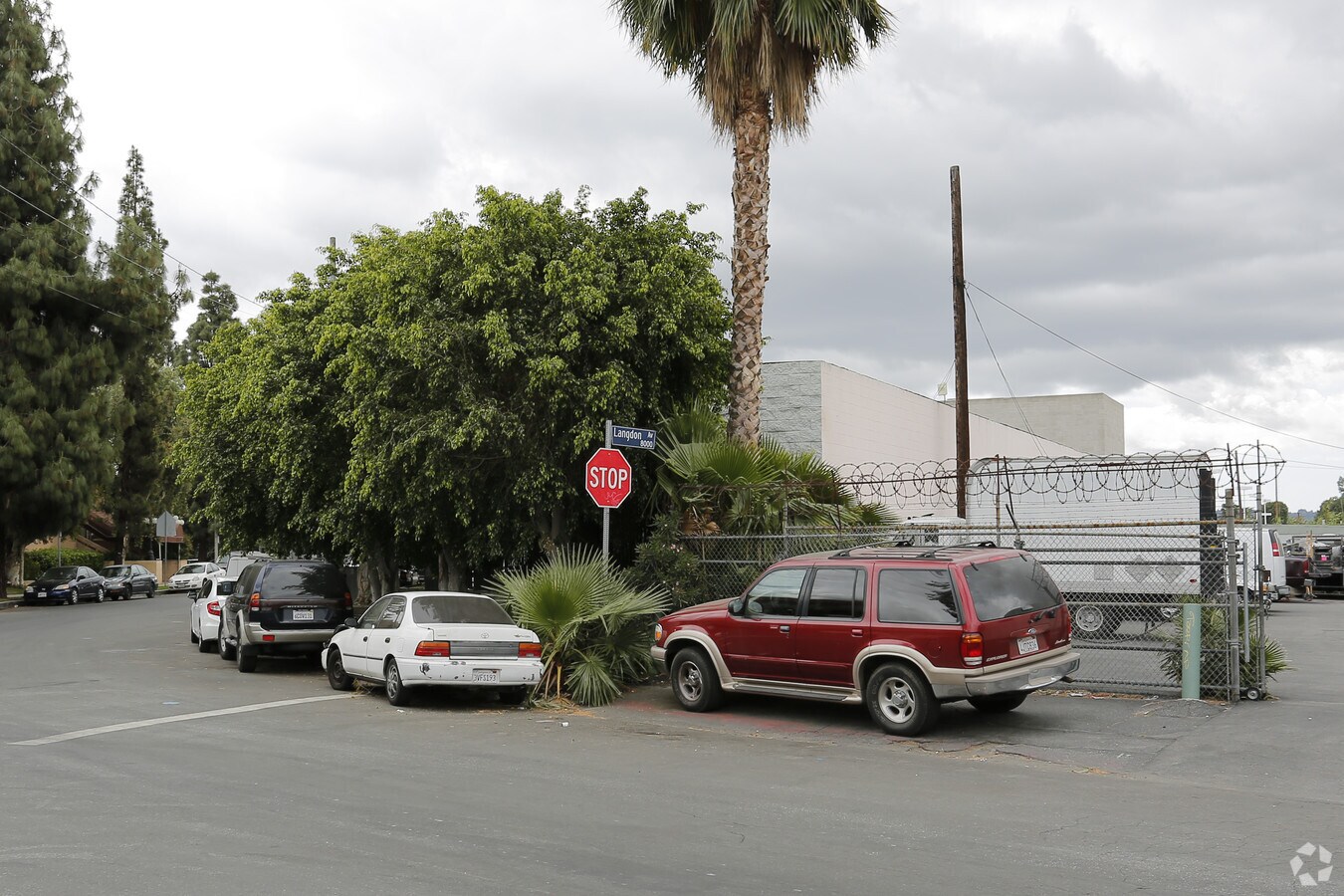 8021 Langdon Ave, Van Nuys, CA 91406