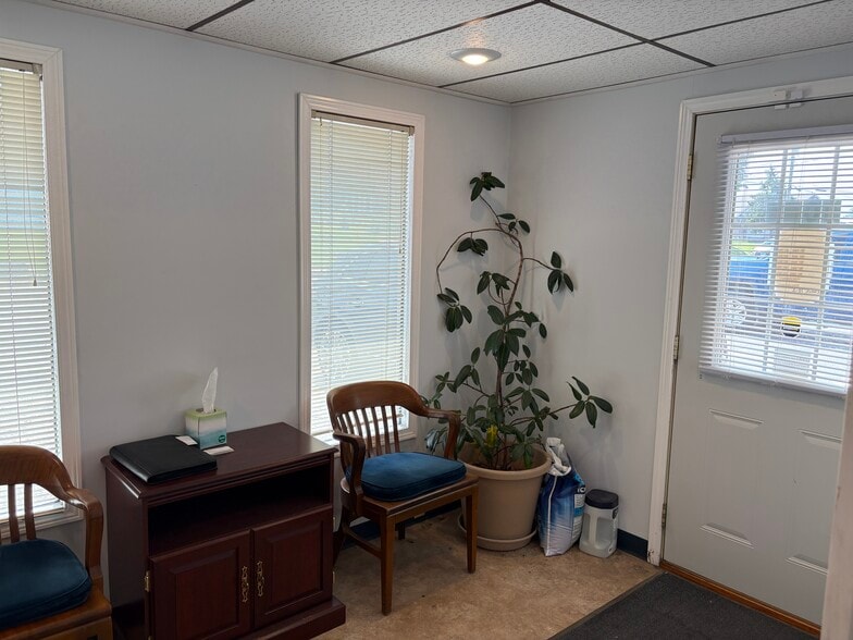 308 S Court St, Marion, IL for sale - Building Photo - Image 3 of 16