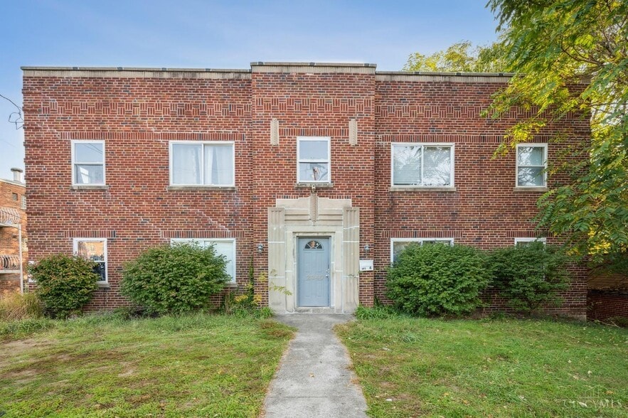 2340 Harrison Ave, Cincinnati, OH for sale - Primary Photo - Image 1 of 37