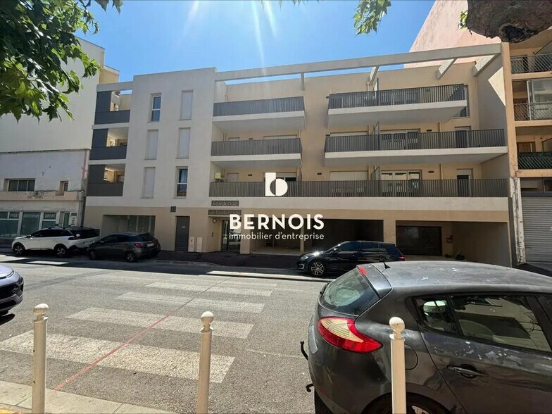 69 Boulevard De Paris, Toulon for sale - Building Photo - Image 2 of 9