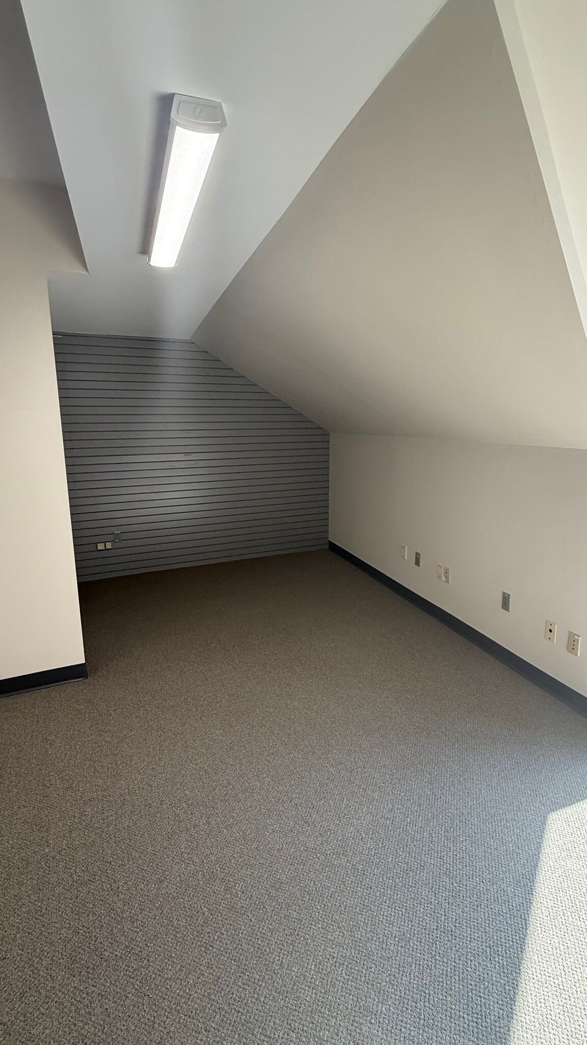 701 Cumberland St, Lebanon, PA for lease Interior Photo- Image 1 of 5