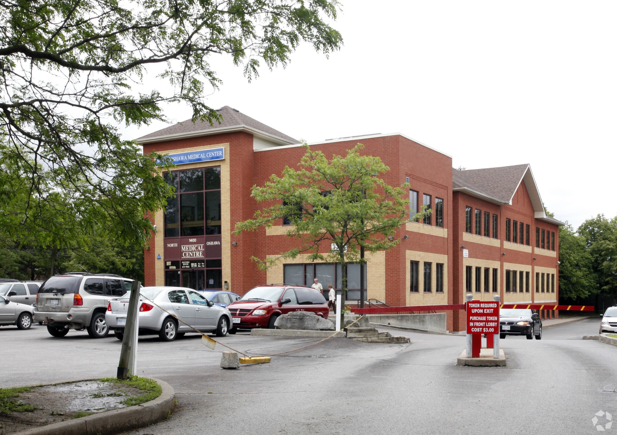 1400 Ritson Rd N, Oshawa, ON for sale Primary Photo- Image 1 of 1