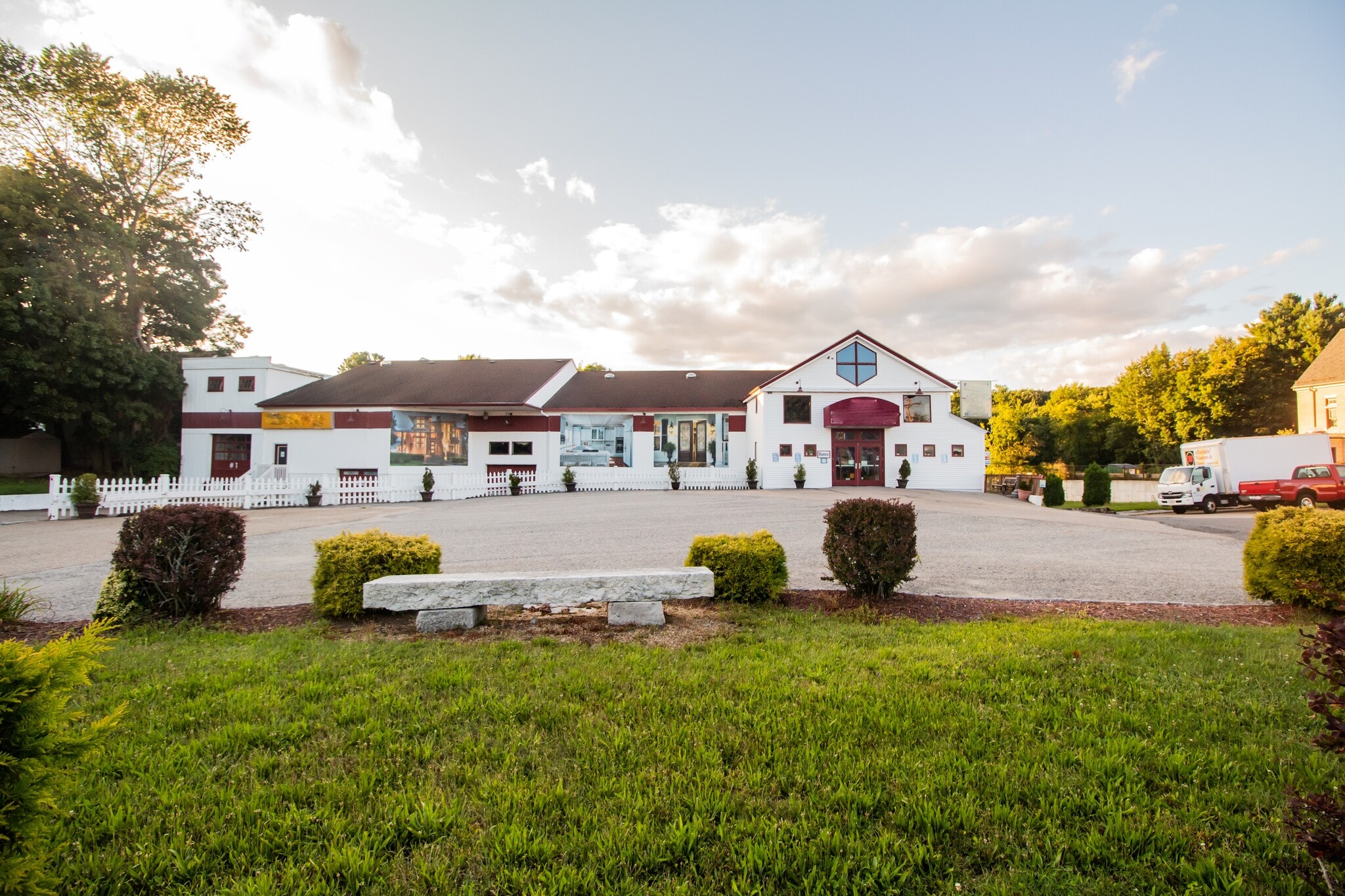 1150 Main St, Leicester, MA for lease Building Photo- Image 1 of 8