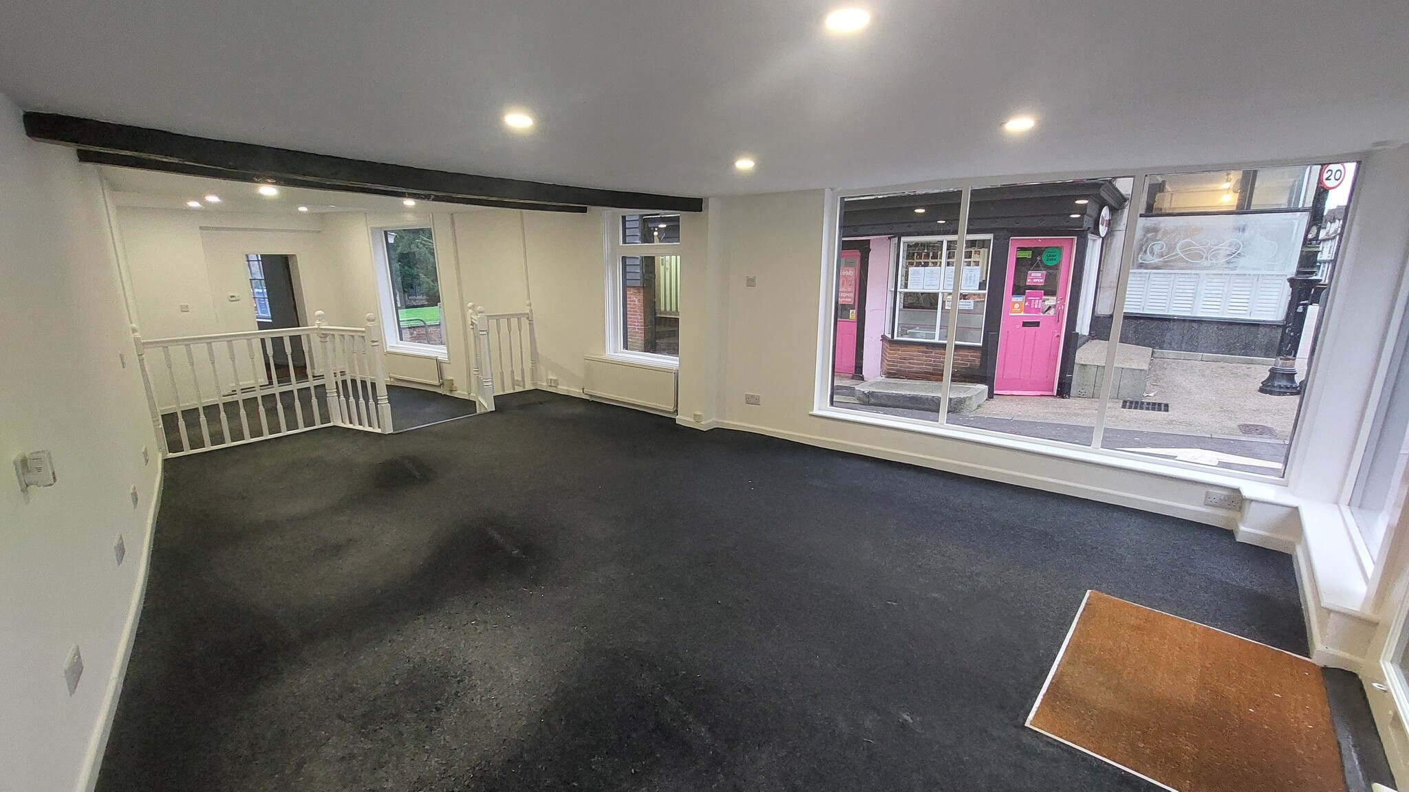 106 High St, Braintree for lease Interior Photo- Image 1 of 6