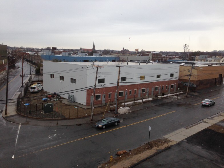 5171 Lindley St, Bridgeport, CT 06604