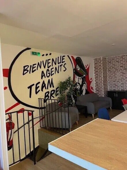 Office in Paris for lease - Building Photo - Image 3 of 8