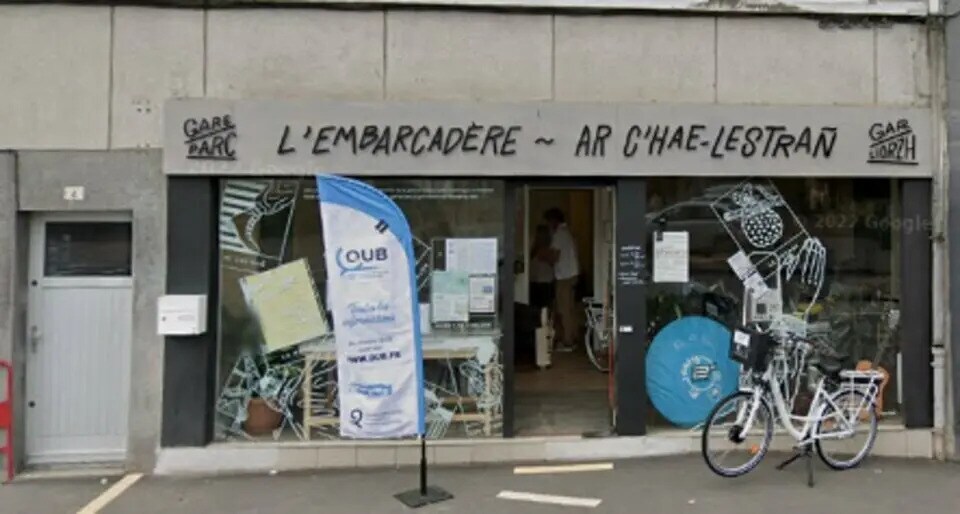 Retail in Quimper for lease - Building Photo - Image 1 of 1