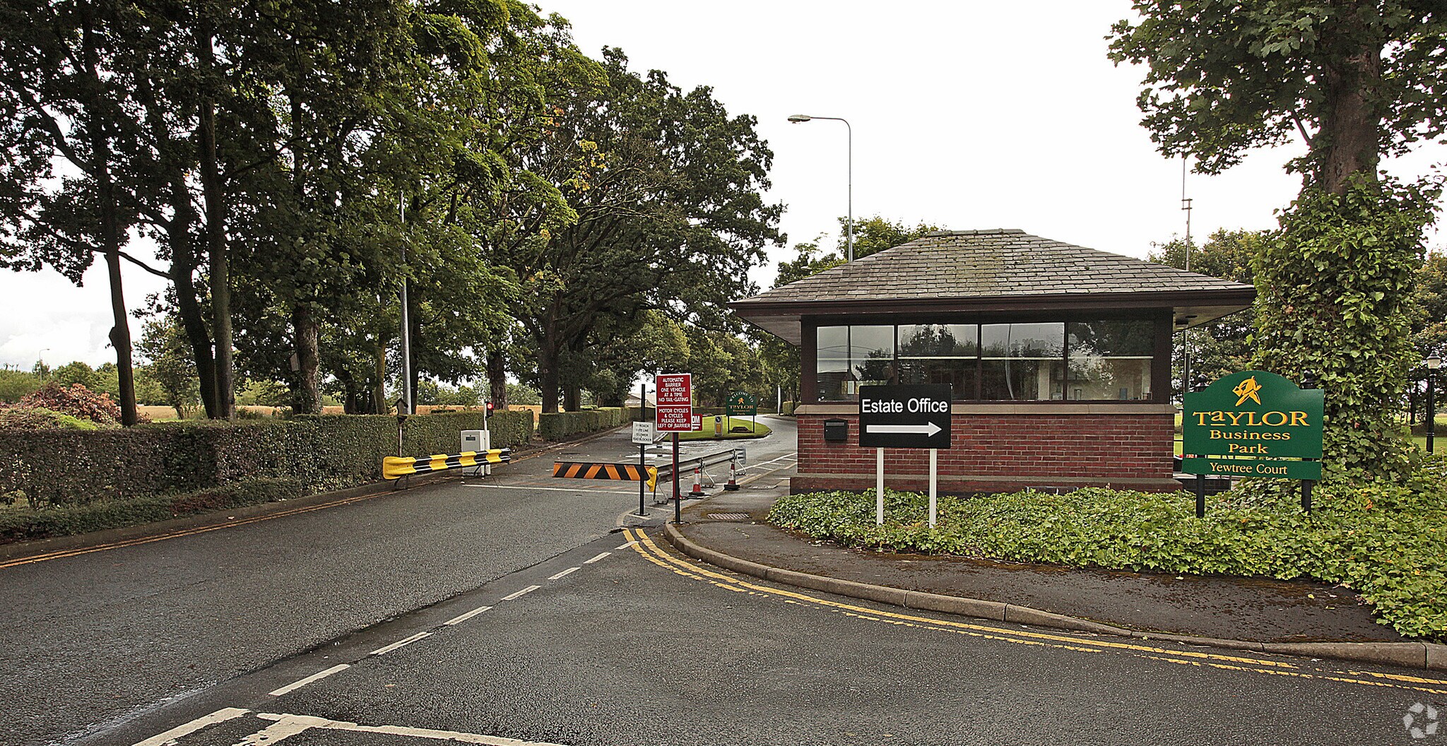 New Hall Ln, Warrington for sale Primary Photo- Image 1 of 1
