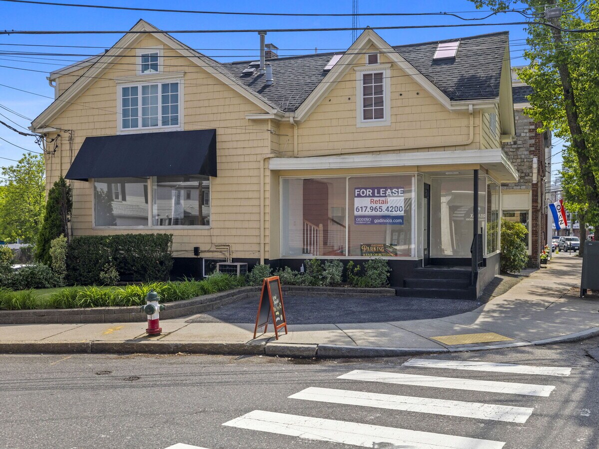 372 Watertown St, Newton, MA 02458