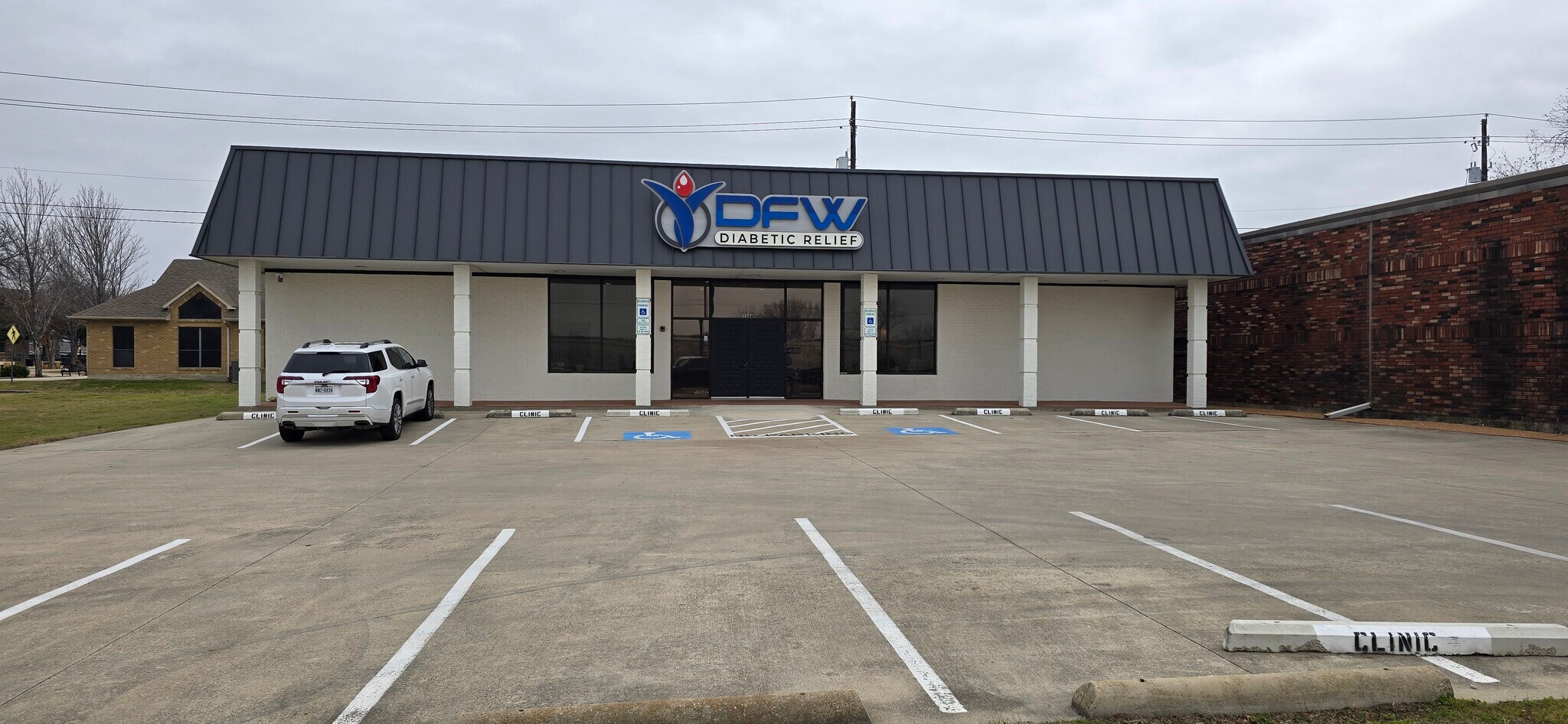 208 N Highway 377, Roanoke, TX for lease Building Photo- Image 1 of 14