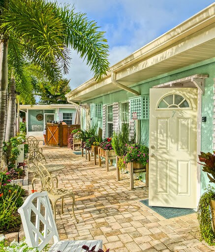 8104 Gulf Dr, Bradenton Beach, FL for sale Building Photo- Image 1 of 1