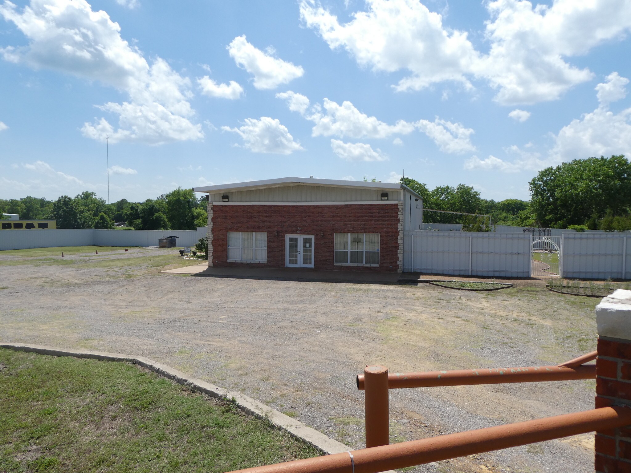 517 Interstate Dr, Ardmore, OK for sale Building Photo- Image 1 of 1