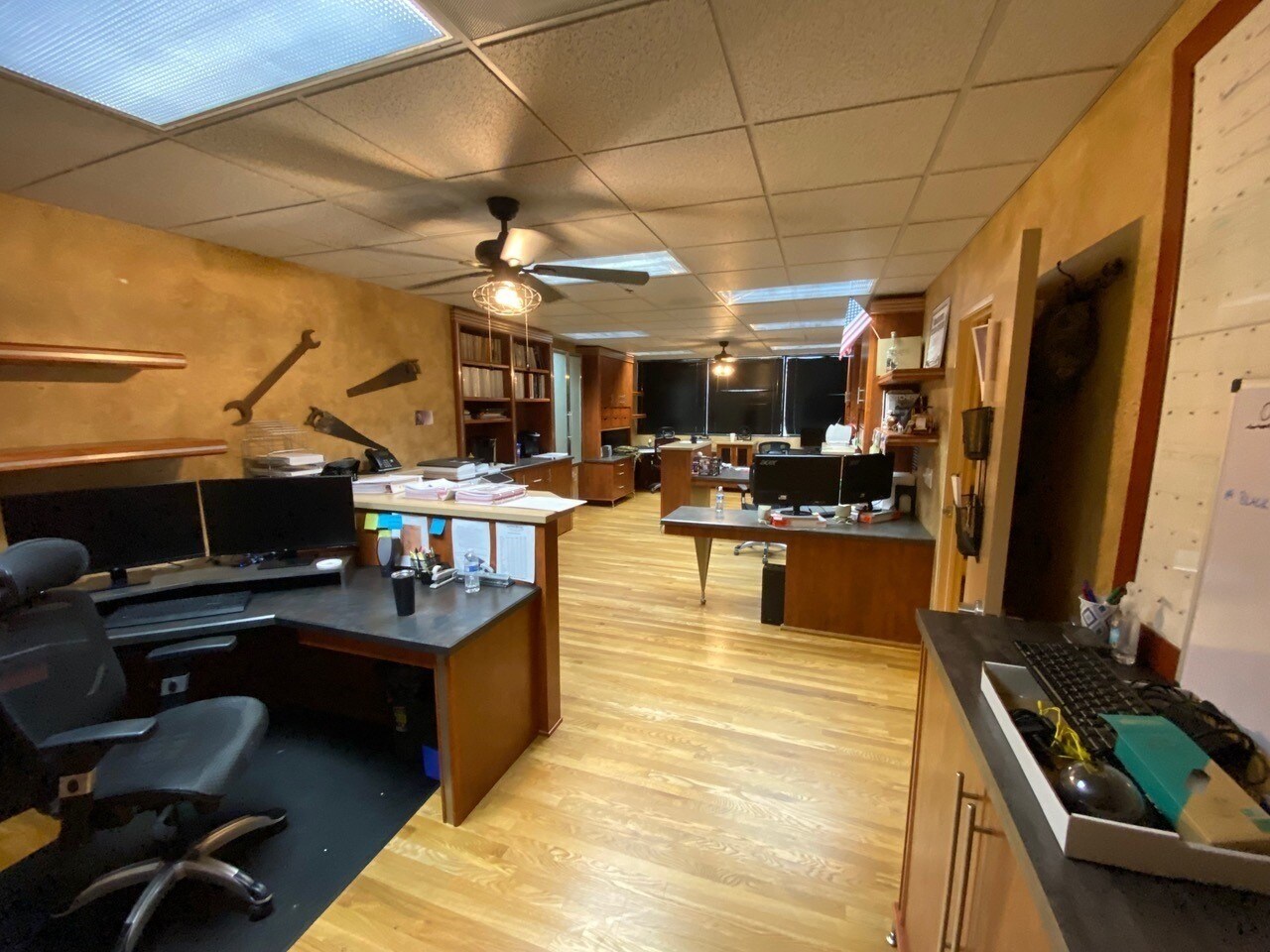 2232 W Lone Cactus Dr, Phoenix, AZ 85027 Lone Cactus Business Center