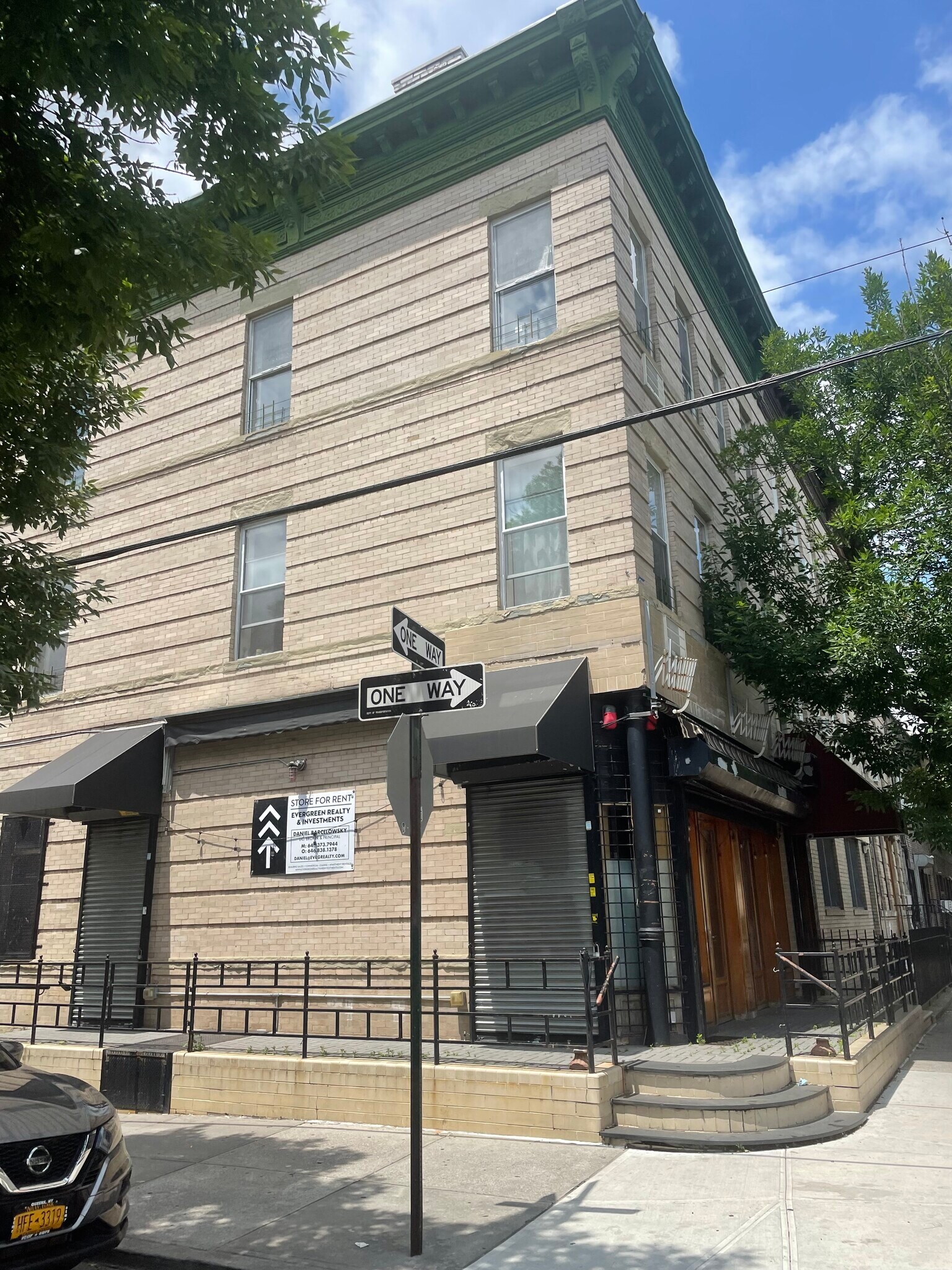 566 Onderdonk Ave, Ridgewood, NY for sale Building Photo- Image 1 of 1