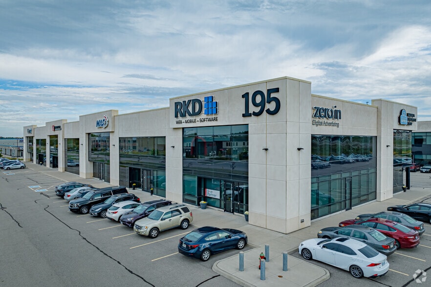 195 Hanlon Creek Blvd, Guelph, ON for sale - Primary Photo - Image 1 of 1