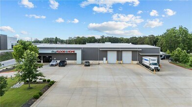 3560 Wagon Wheel Rd, Springdale, AR for lease Building Photo- Image 1 of 4