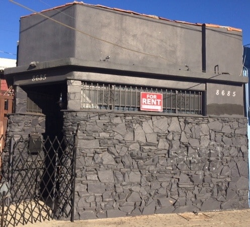 8685 Venice Blvd, Los Angeles, CA for lease - Primary Photo - Image 2 of 9