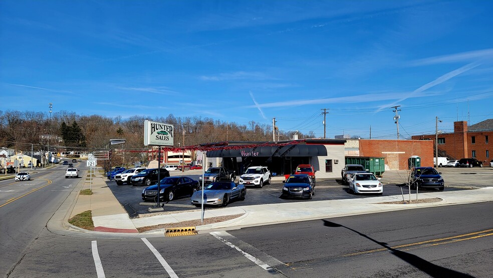 305 N Central Ave, Connersville, IN for sale - Primary Photo - Image 1 of 1