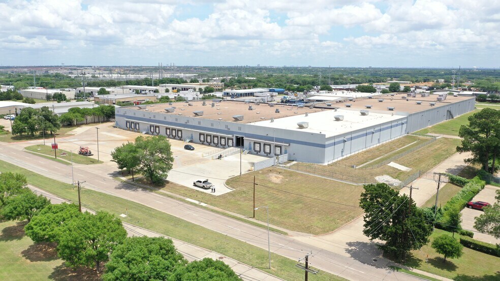 3405 Roy Orr Blvd, Grand Prairie, TX for lease - Building Photo - Image 3 of 10