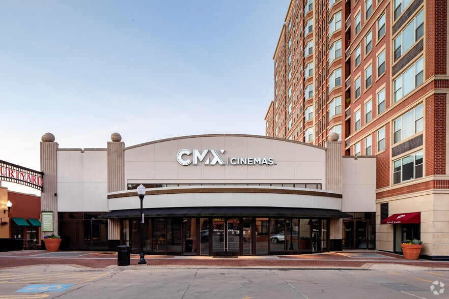 21 S Evergreen Ave, Arlington Heights, IL for lease - Primary Photo - Image 1 of 8