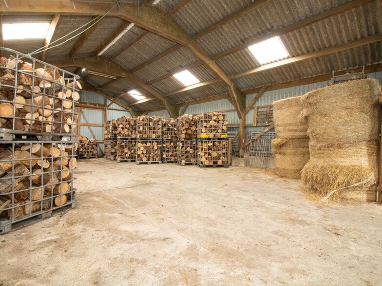 Skye Fuels Ltd, Portree for sale - Building Photo - Image 2 of 10