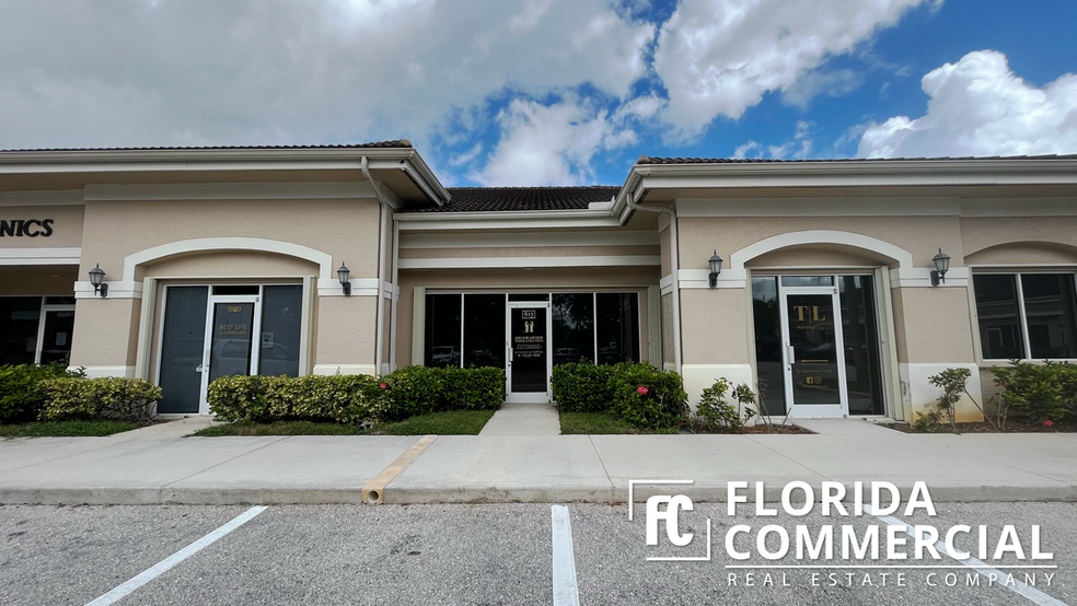 563-617 SE Central Pky, Stuart, FL for lease - Building Photo - Image 3 of 28