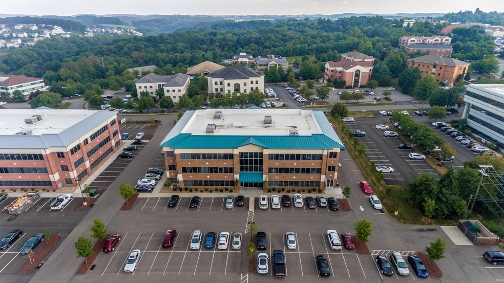 8000 Brooktree Rd, Wexford, PA for lease - Aerial - Image 1 of 25