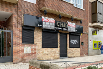 Retail in Fuenlabrada, MAD for lease Interior Photo- Image 1 of 2