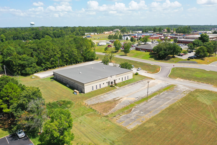 2015 Gateway Dr, Opelika, AL for lease - Building Photo - Image 2 of 3