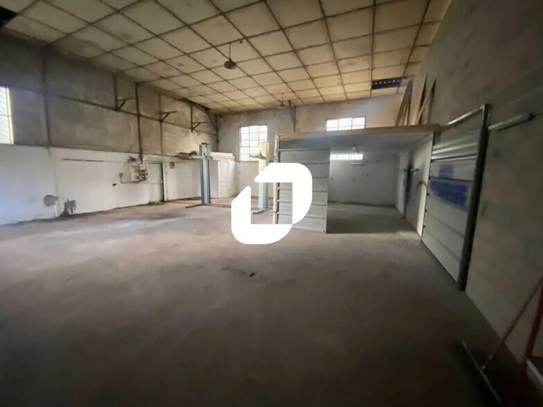 Flex in Ludon-Médoc for lease - Building Photo - Image 2 of 5