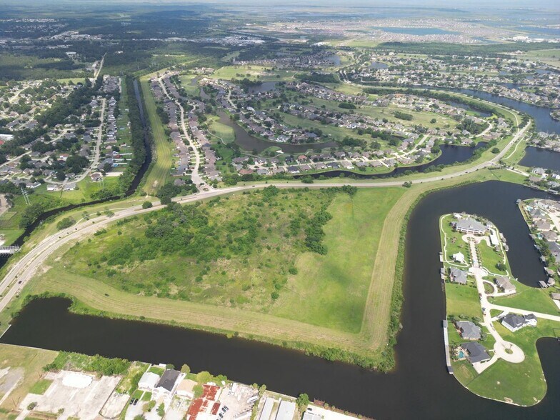 0 Oak Harbor Bl Oak Harbor Blvd, Slidell, LA for sale - Primary Photo - Image 1 of 21