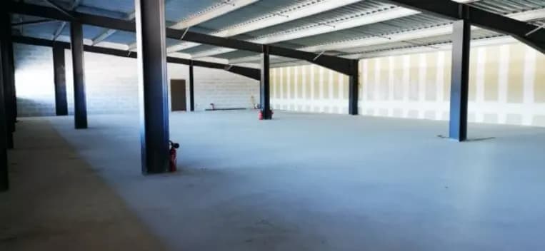 Industrial in La Crau for lease - Building Photo - Image 2 of 4