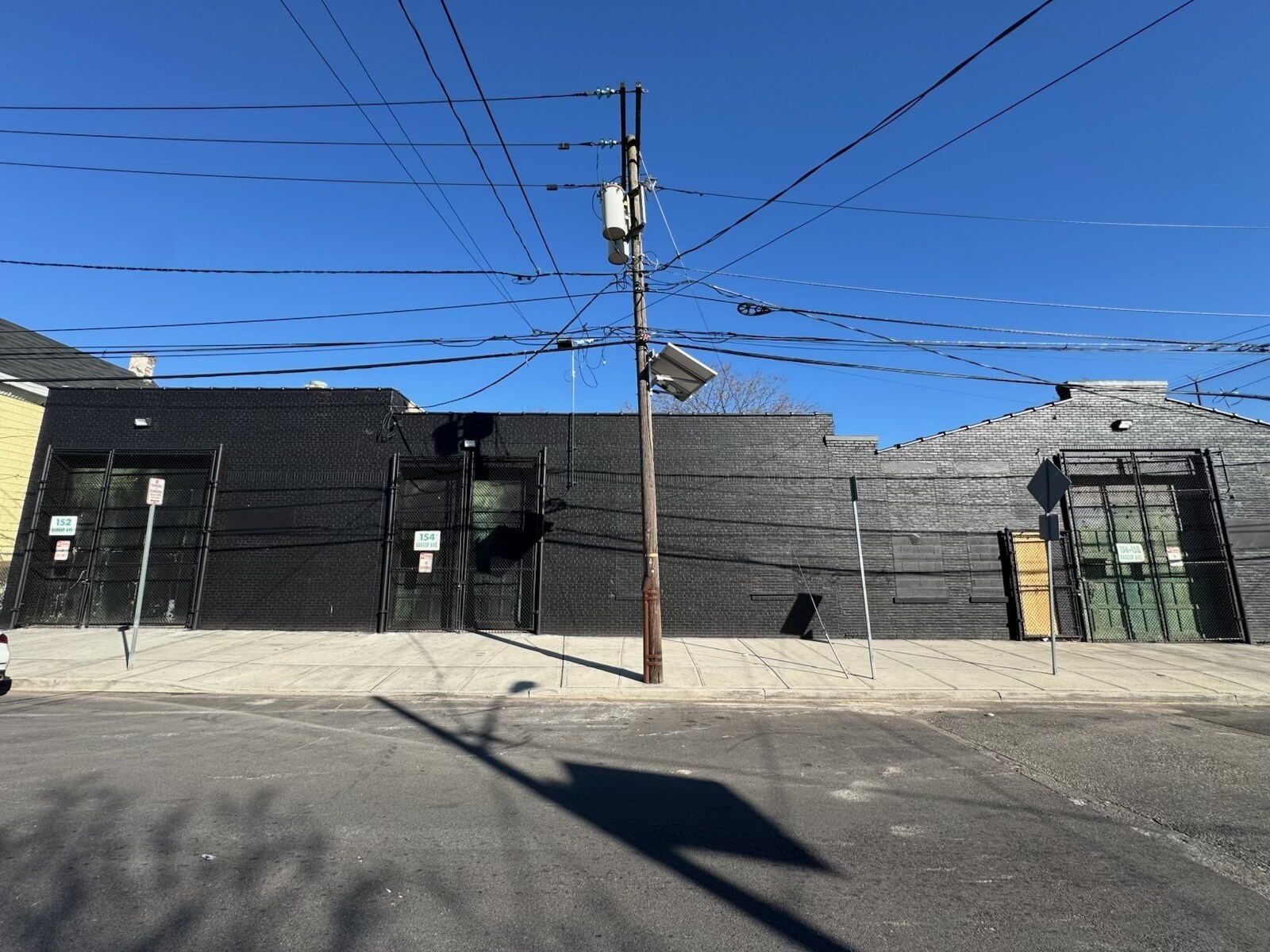 152-156 Badger Ave, Newark, NJ for sale Primary Photo- Image 1 of 1