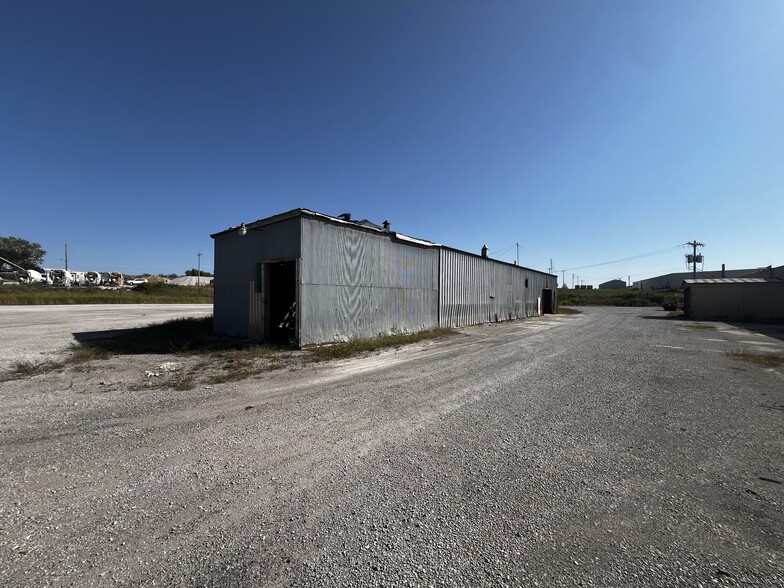 1200 N 41st St, Bethany, MO for sale - Building Photo - Image 3 of 8