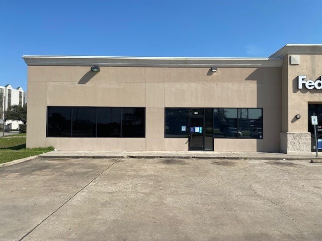 315 N Sam Houston Pky E, Houston, TX for sale - Building Photo - Image 2 of 7