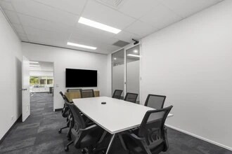 7 Marie Street, Milton for lease Interior Photo- Image 2 of 6