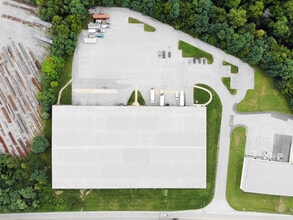 365 Emig Rd, York, PA for lease Building Photo- Image 2 of 8