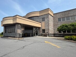 1571 Washington St, Watertown, NY for lease Interior Photo- Image 2 of 6