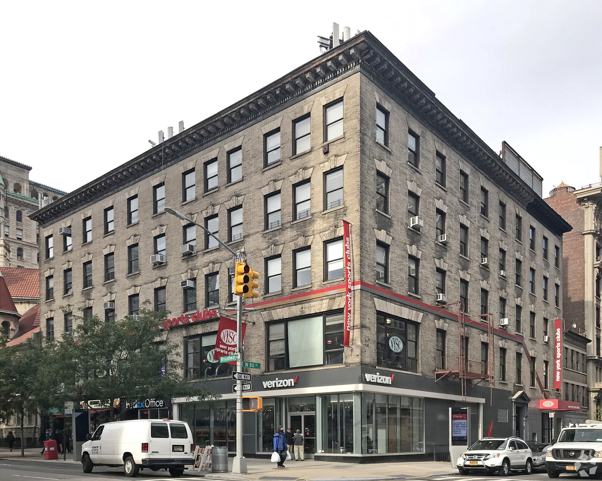 2231 Broadway & 250 West 80th Street portfolio of 2 properties for sale on LoopNet.com Primary Photo- Image 1 of 3