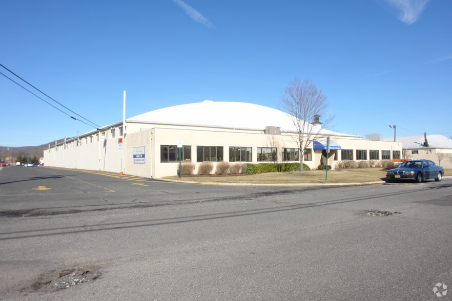 1E Chimney Rock Rd, Bridgewater, NJ for lease - Building Photo - Image 1 of 22