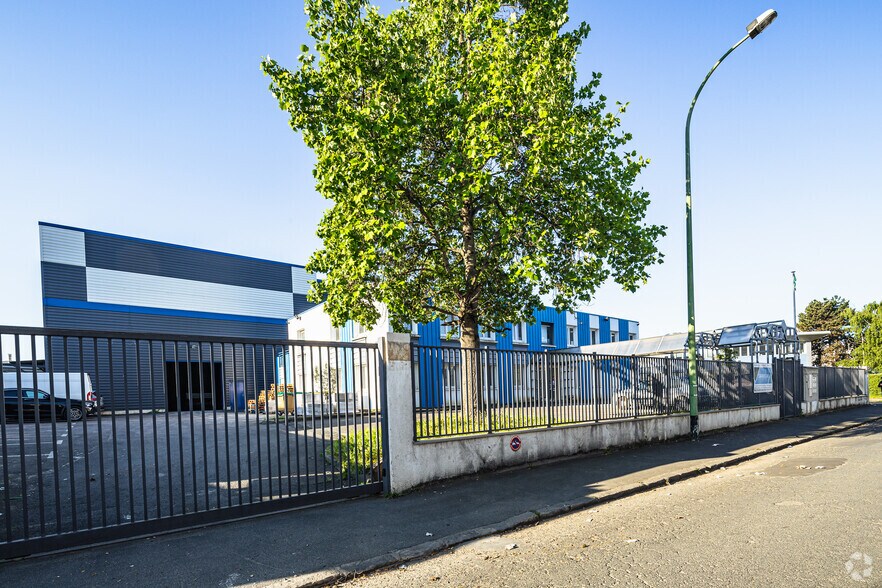 17 Rue George Sand, Vitry-sur-Seine for lease - Building Photo - Image 2 of 2